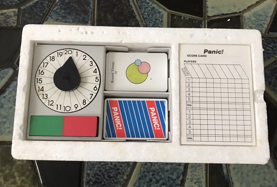 PANIC! 1987 Vintage Board Game CRONER Board Game Complete Game Working - Image 3 of 4