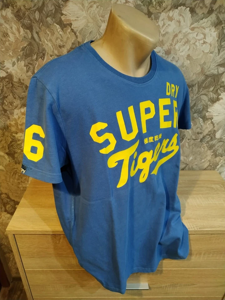 Superdry men's t-shirt size L blue  yellow tigers - Image 4 of 4