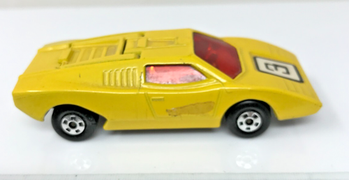 MATCHBOX SUPERFAST SERIES NO 27 LAMBORGHINI COUNTACH M365