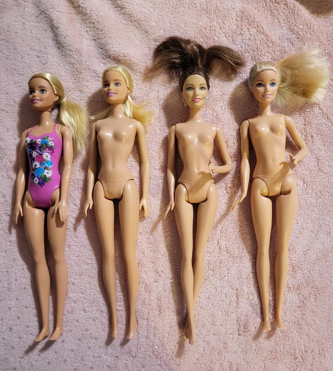 Ver barbies sales