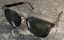 Quay Australia The In Crowd Sunglasses Black ...