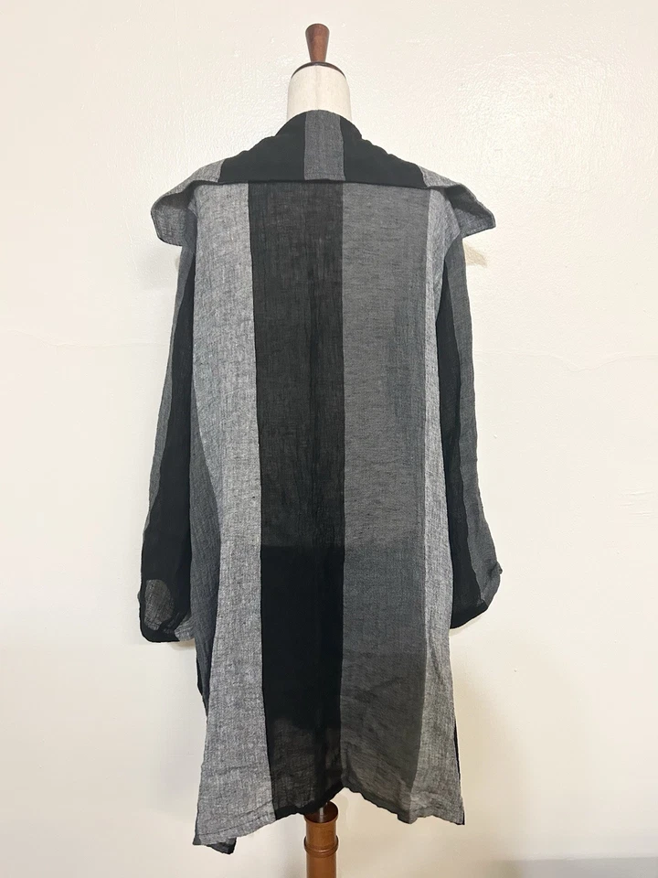 Cárdigan tejido de lino negro y gris TRANSPARENTE Chaqueta con cuello de capa Foto 3 de 4