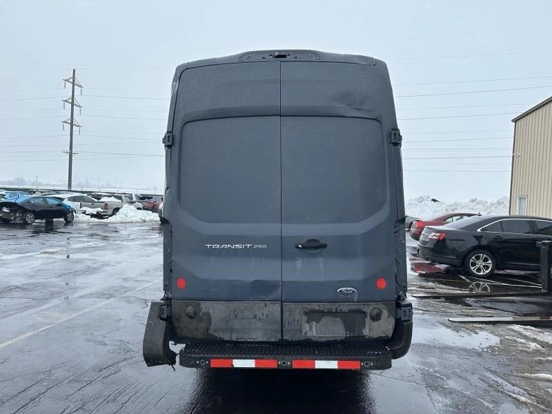 Ford Transit 250 2019-2021 montaje de manguera LK4Z8260G Foto 3 de 4