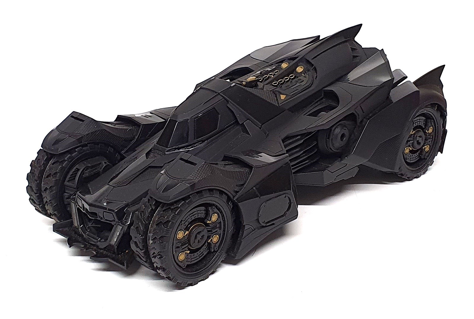 Hot Wheels Batman Batmobile Arkham Knight 2015 1:18 BLY23