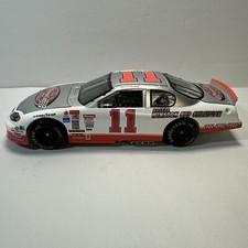 Action Racing 1:24 Diecast - 11 Darrell Waltrip 2003 