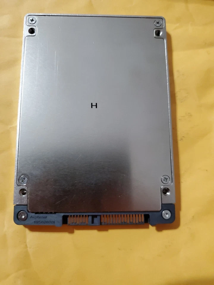 SEAGATE PULSAR.2 200GB 6Gb/s 2.5" SAS MLC SSD ST200FM0002 DELL POWEREDGE - Image 4 of 4