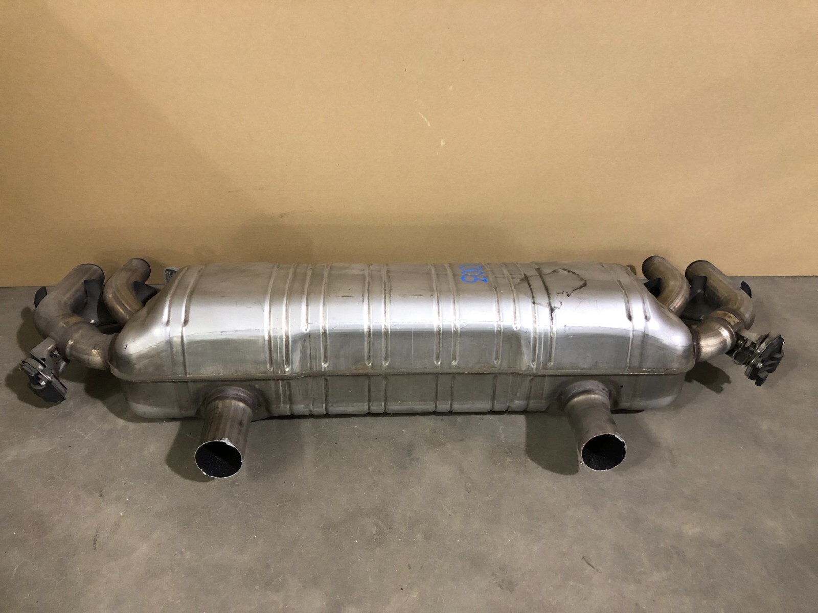 2017-2019 BMW 750i xDrive G12 Exhaust System Muffler Silencer Downpipe ...