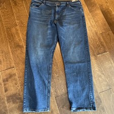 Wrangler Mens Size 42X32 Regular Fit Blue Denim Jeans Premium Quality CK12