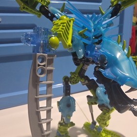 LEGO Bionicle Nocturn 8935 complete set + 2 yellow squids Barraki King + manual