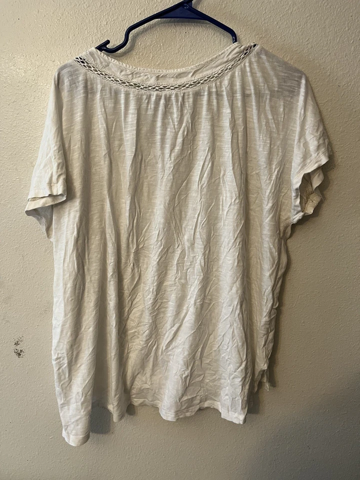 Blusa blanca para mujer Gloria Vanderbilt bordada cuello en V XL Foto 3 de 4