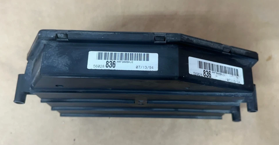 1991-1995 JEEP 4.0L WRANGLER MOTOR MÓDULO DE COMPUTADOR ECM PCM ECU 56028836 TESTADO! - Imagem 3 de 4