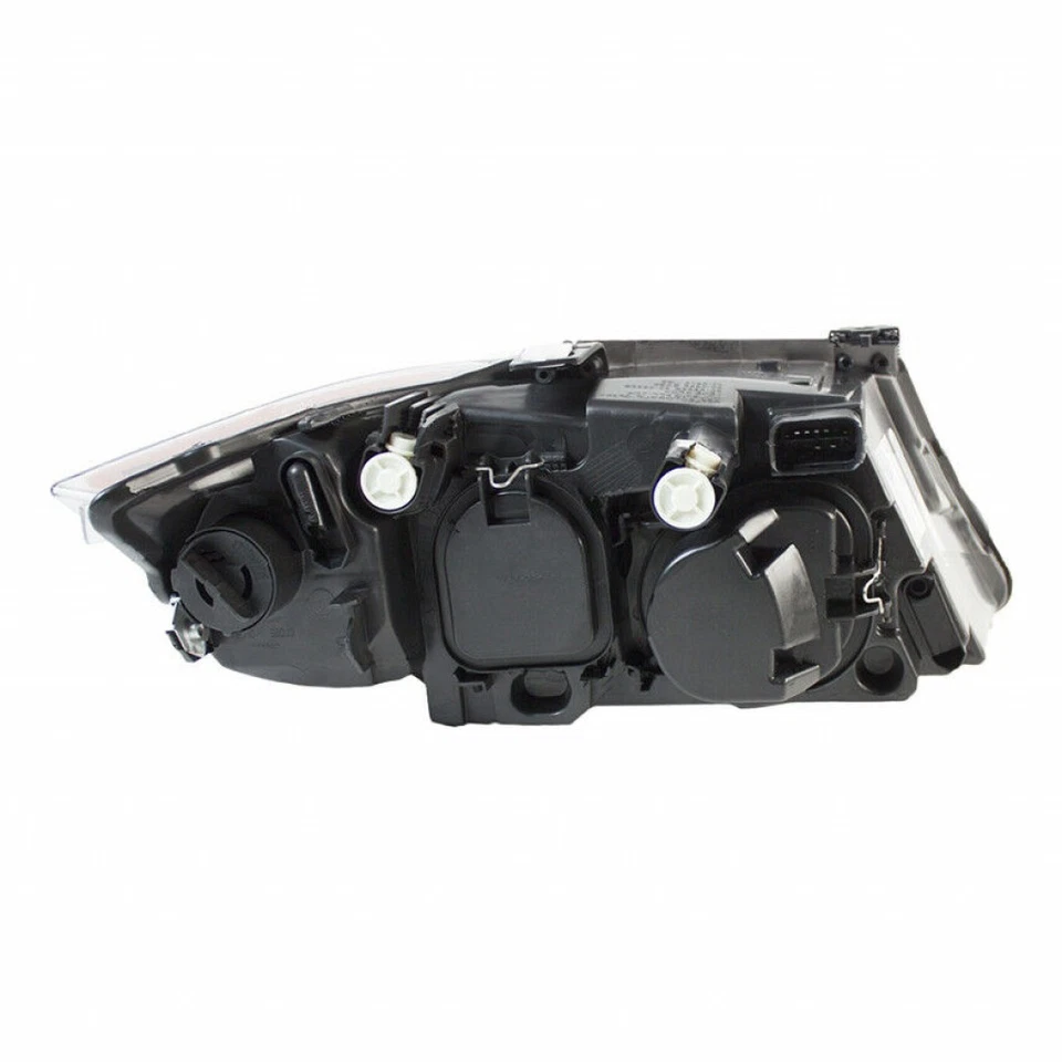 For 2006 BMW 325xi Headlight Assembly Pair Driver & Passenger - Image 2 of 3