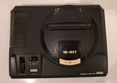 SEGA Mega Drive PAL G Modell 1601-18