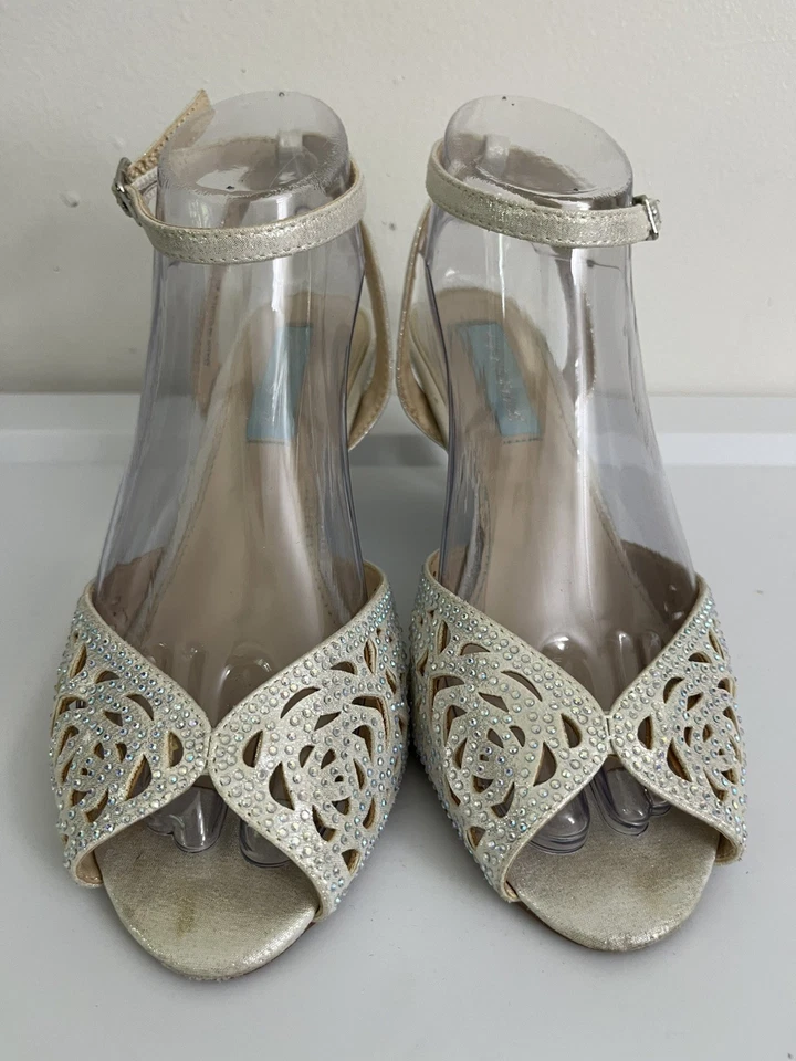 СИНИЙ на betsey johnson слоновой кости туфли свадебные туфли Sz 8 драгоценности котенок каблук с ремешками - Изображение 4 из 4