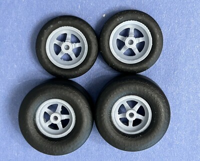 Resin 15/17 Scale inch “Weld S71” Wheels With Hoosier Drag Slicks