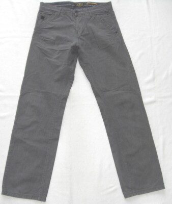 s.Oliver Herren Jeans  W33 L34  Modell Seek Relaxed  33-32  Zustand Sehr Gut