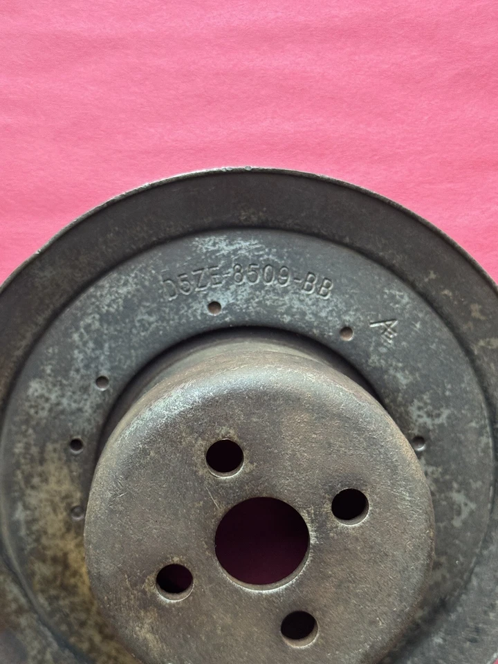 1974 1975 FORD MUSTANG II 302 w/o A/C Water Pump PULLEY D5ZE-8509-BB OEM - Изображение 3 из 4