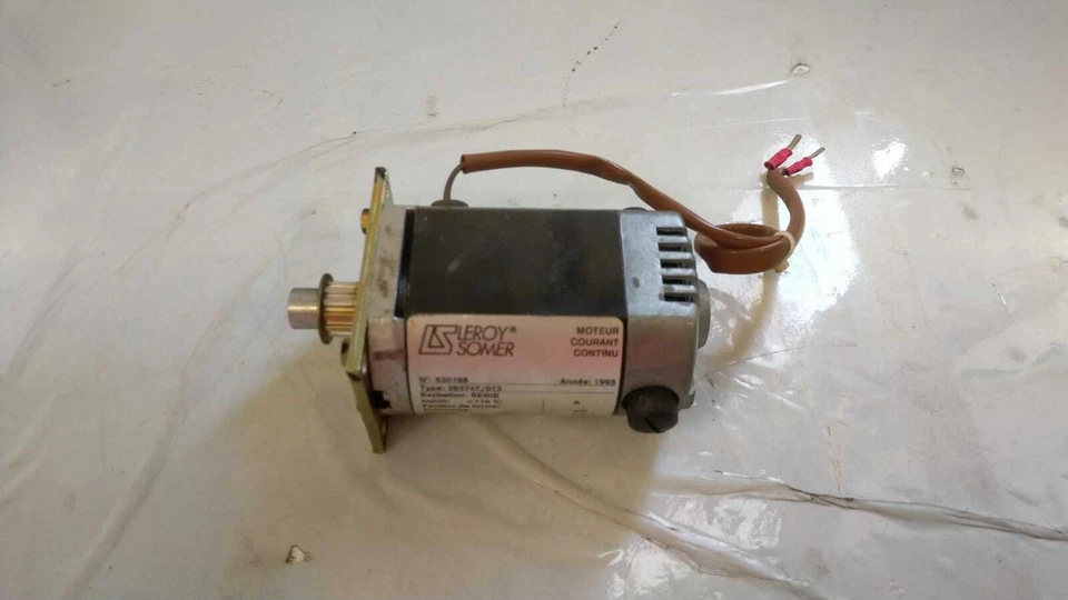Motor 110 V LEROY SOMER 283747/013 - Imagen 1 de 3