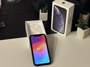 Apple iPhone XR A2105 (GSM) - 64GB -