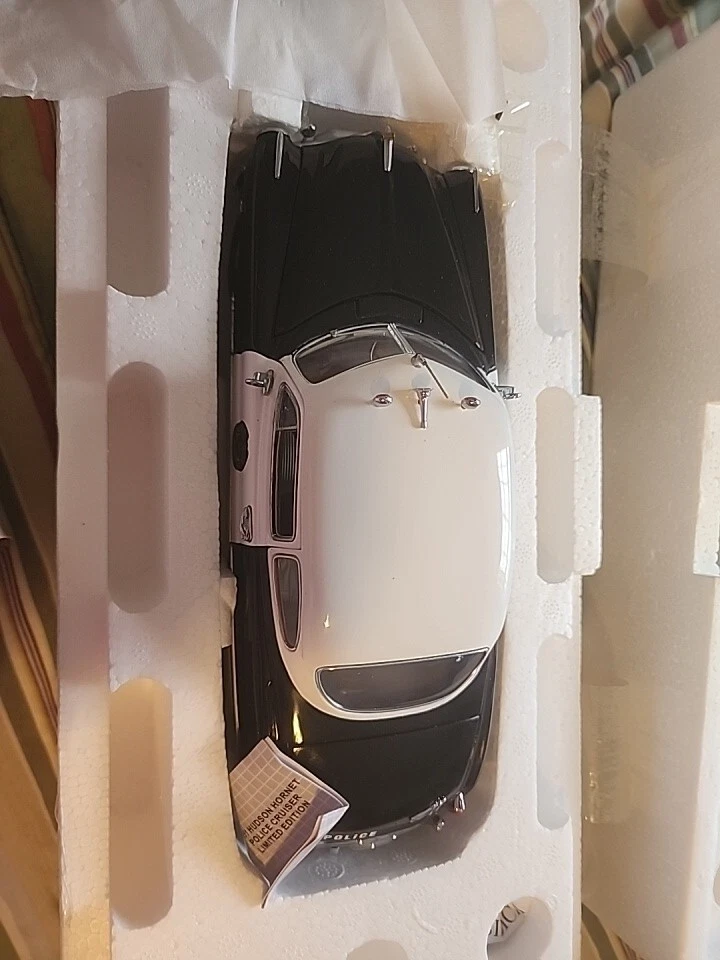 FranklinMint 1951 Hudson Hornet Police Cruiser Limited Edition  - Image 2 of 4