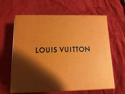Louis Vuitton Large Gift Box Orange/Beige w/ Blue Ribbon Pull Tab (Empty)