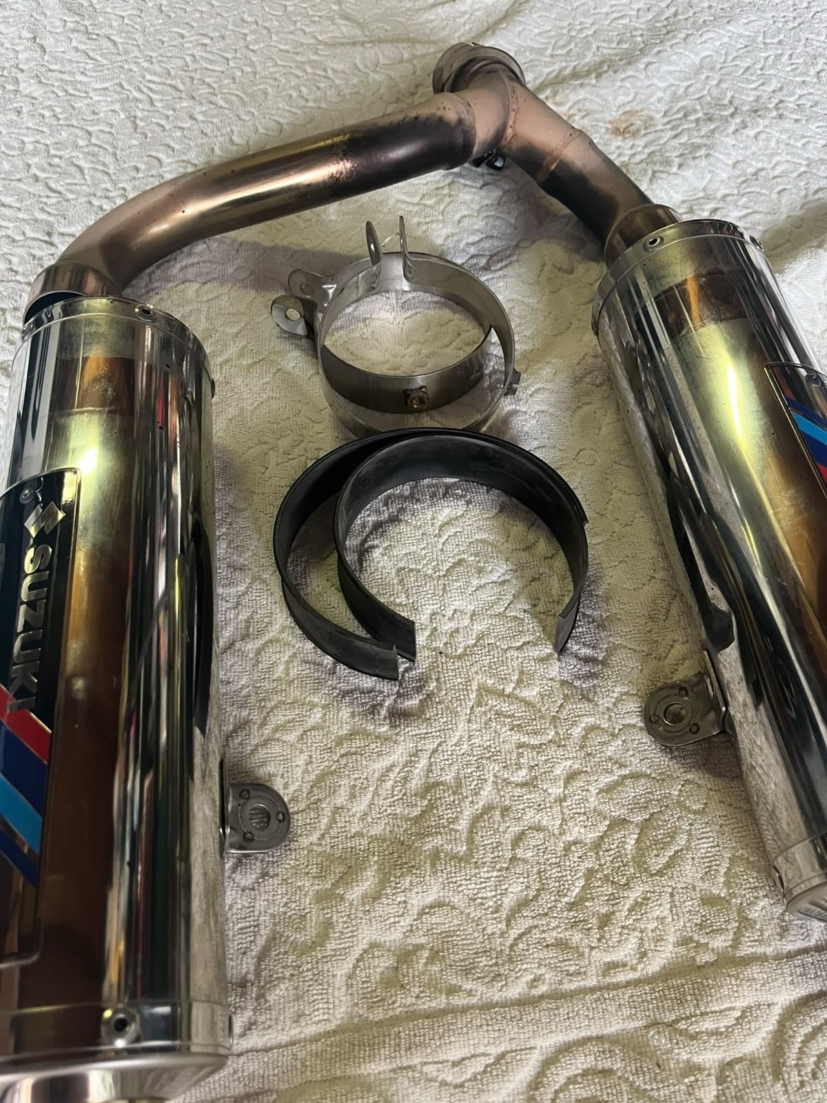 Scarichi Yoshimura E Porta Targa Per Suzuki Gsr 600