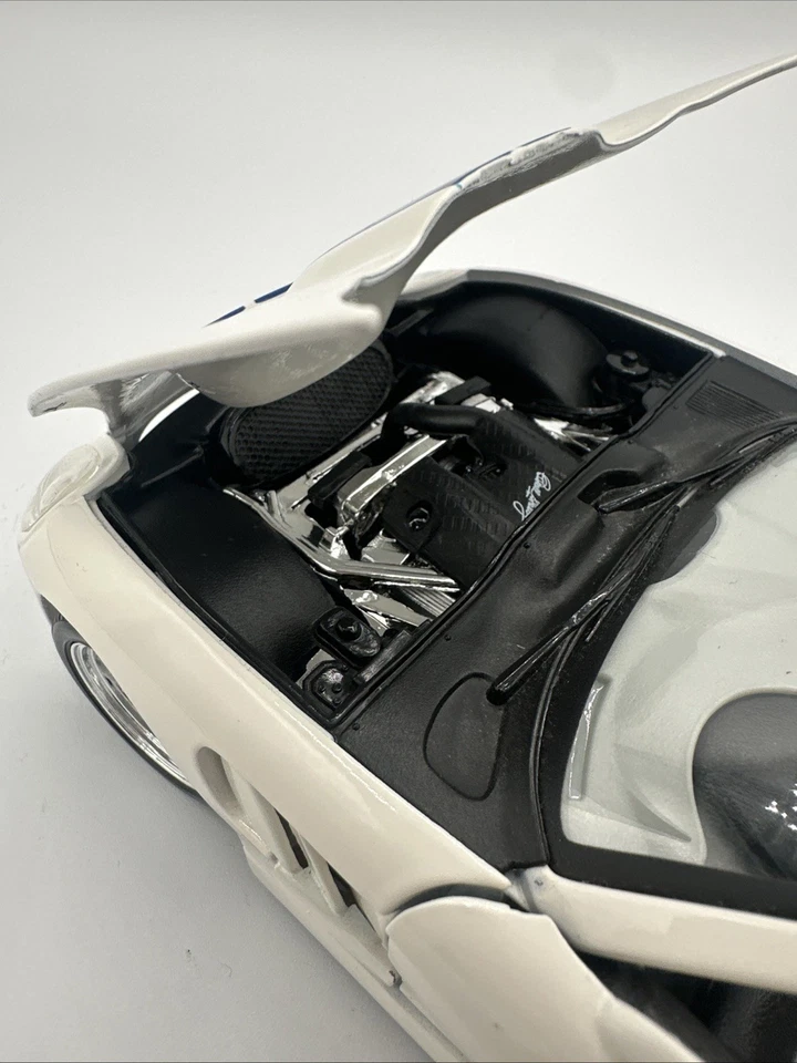 Shelby Serie 1 1999 convertible Maisto edición especial escala 1:18 coche diecast Foto 3 de 4