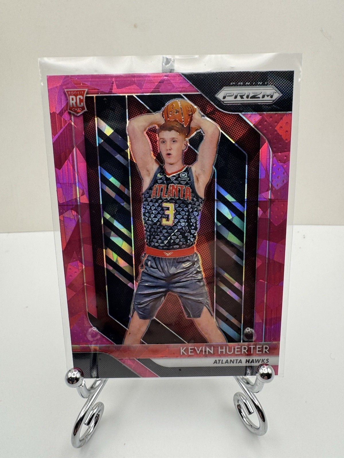 2018-19 Panini Prizm - Kevin Huerter #68 Pink Ice Prizm (RC)