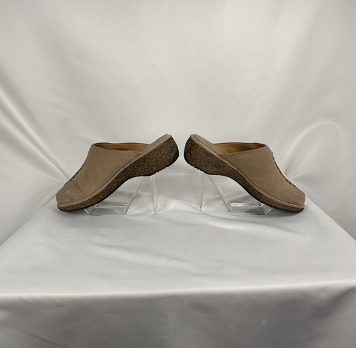 Clarks Comfort Clogs 10 M Neutral Tan Suede Leather Mules Slip-Ons #2BN1 - Picture 4 of 10