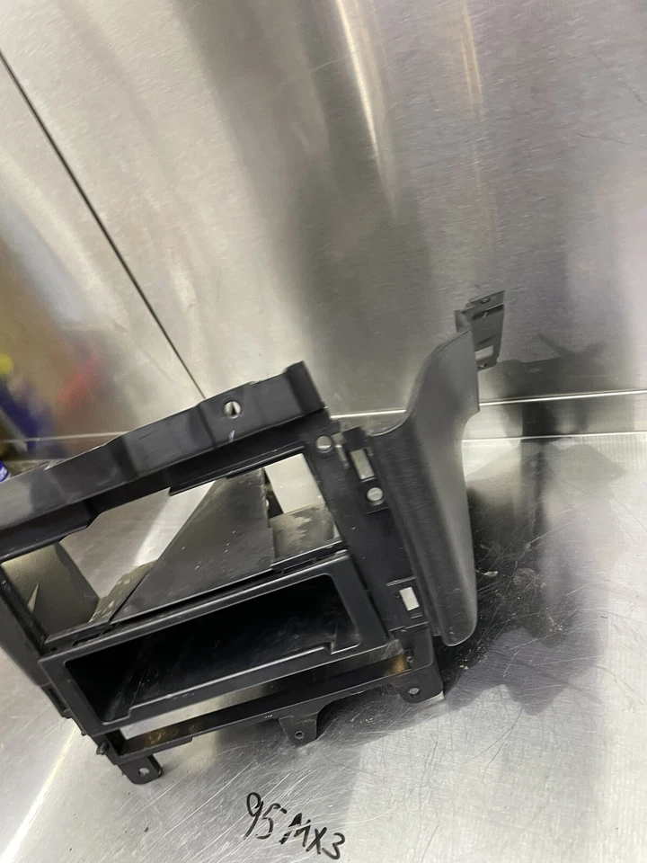 94 95 96 Mazda Mx-3 Mx3 Radio Bisel Envolvente Tablero Cubierta Panel Foto 4 de 4