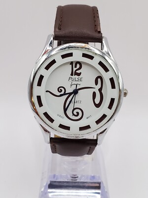 Pulse Femme Ladies Quartz Watch 39mm Round Silver Tone Brown