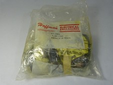 Hoffman 44LSGQR 19970 Wire Way Seal Plate with Gasket Pack of 5pcs. ! NWB !