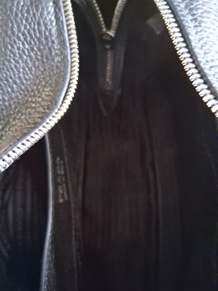 PRADA AUTHENTIC BLACK LEATHER HAND/SHOULDER BAG IN IMMACULATE CONDITION RRP£2900 image 6