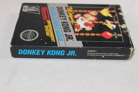 Donkey Kong Jr. NES Nintendo Complete CIB! 5 SCREW HANGTAB w/ POSTER! RARE!