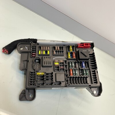 2007 - 2013 BMW X5 X6 E70 E71 REAR POWER DISTRIBUTION FUSE BOX RELAY 518954021A