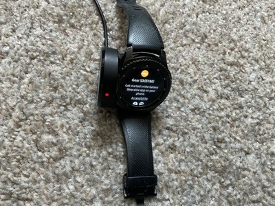 Samsung Gear S3 Frontier Smart Watch in Box with All Accessories Works Dark Gray