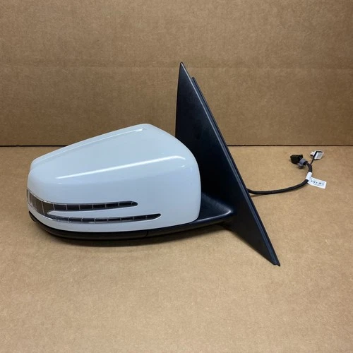 10-11 Mercedes W204 C300 C350 RH Passenger Right Side Power Door Mirror WHITE