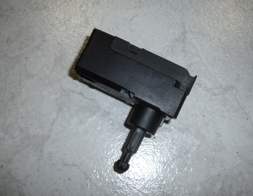 Stellmotor LWR Leuchtweitenregulierung Opel Corsa C Scheinwerfer