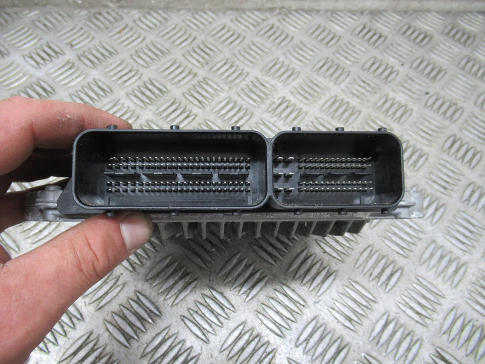 2016 MERCEDES GLC 220D C253 4MATIC AMG 4x4 2.1 DIESEL AUTO ENGINE ECU *8561 - Image 3 of 4