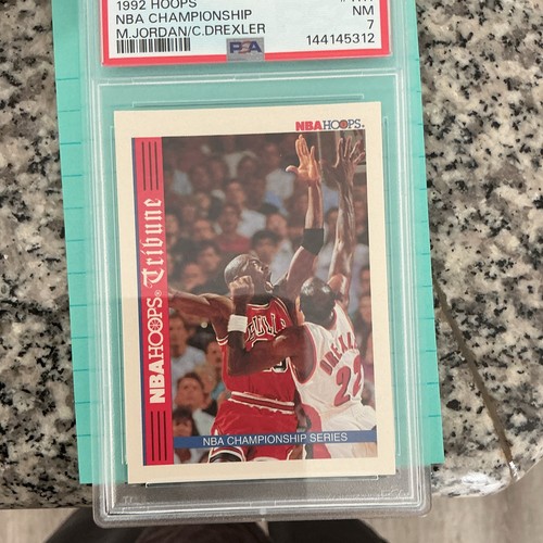 Hoops 1992 NBA Championship Series TR1 Michael Jordan Clyde Drexler PSA 7