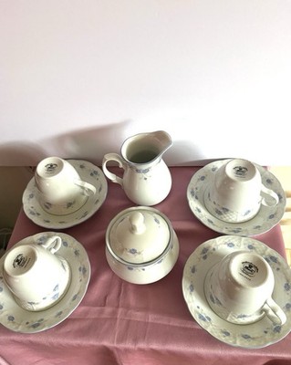 Thun Carlsbad Czechoslovakia Porcelains fine de Boheme Floral Coffee/Tea Set Vtg