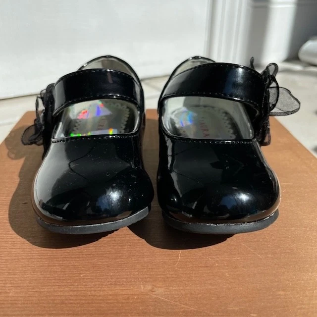 Laura Ashley Toddler Mary Jane Black Flat With Bow Faux Patent Leather SIZE 5 - Image 3 of 4
