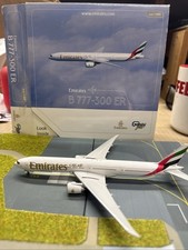 Gemini Jets Emirates Boeing 777-300ER A6-ECH GJUAE999 1:400 Scale Diecast Model