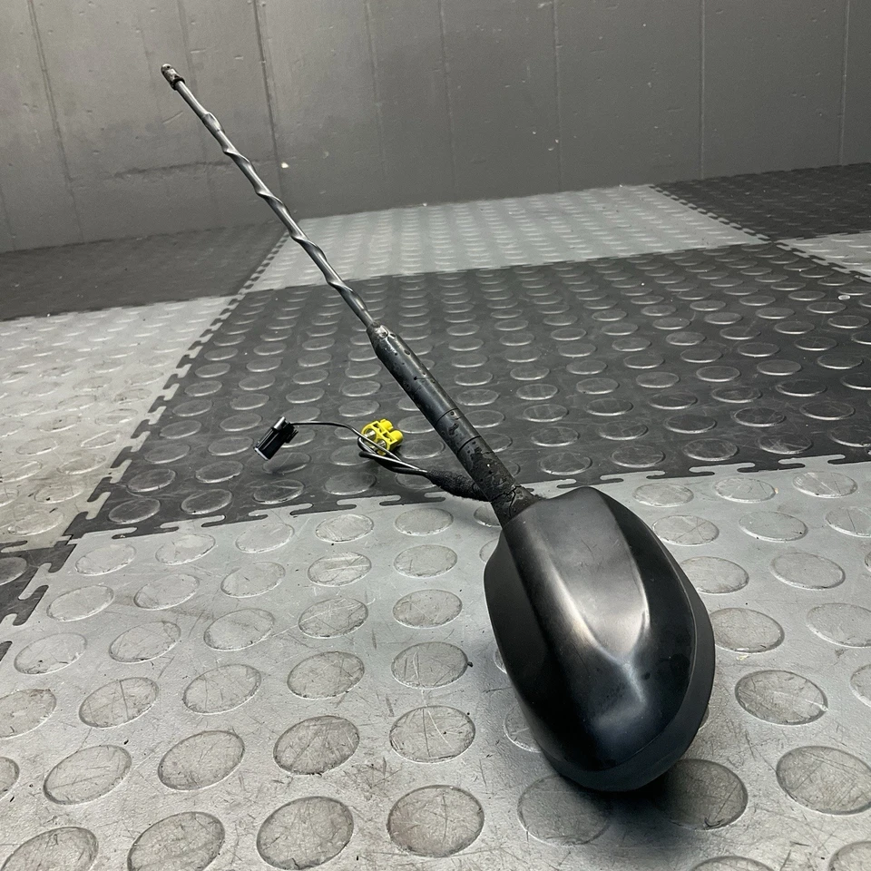 Antena de radio AM/FM Ford Flex 2013-2019 techo aleta de tiburón OEM Foto 3 de 4