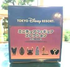Tokyo Disney Figures Complete set of 6 Haunted Mansion Halloween 2021 Figure NEW