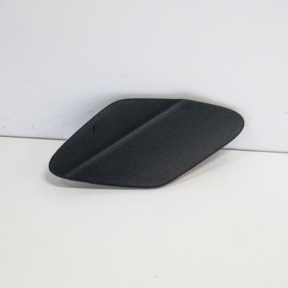 meroページ 【481】 OEM Mitsubishi Mirage 2017-2020 Front Right Bumper Tow Eye