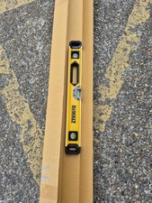 £30 Cash KT9 Surrey Collection Only Dewalt Box Beam Level 60cm 