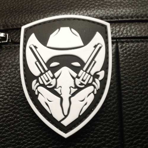 MASKED COWBOY GUNFIGHTER DESERT TACTICAL ARMY PATCH GLOW IN THE DARK - Picture 3 of 7