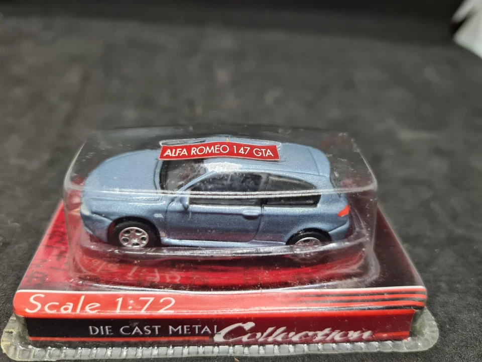 YATMING COLECCIÓN FUNDIDA A PRESIÓN ESCALA 1/72 ALFA ROMEO 147 GTA PLATA AZUL Nuevo en caja Foto 2 de 4