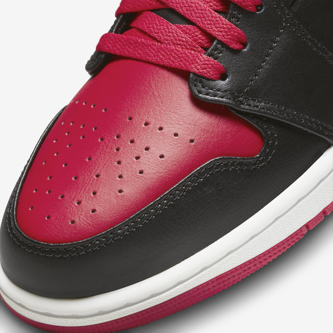 Nike Air Jordan 1 Mid Alternate Bred Red White Black DQ8426